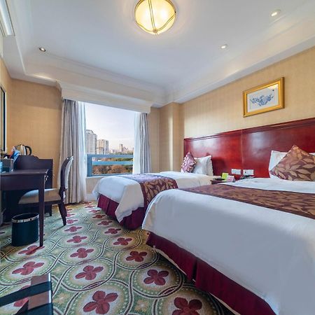 Ramada Yichang Hotel Eksteriør billede