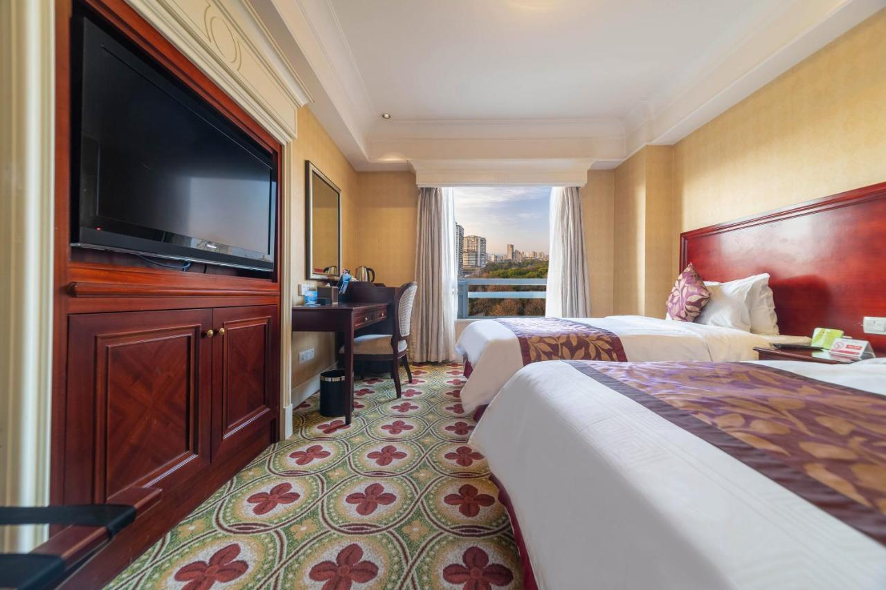 Ramada Yichang Hotel Eksteriør billede