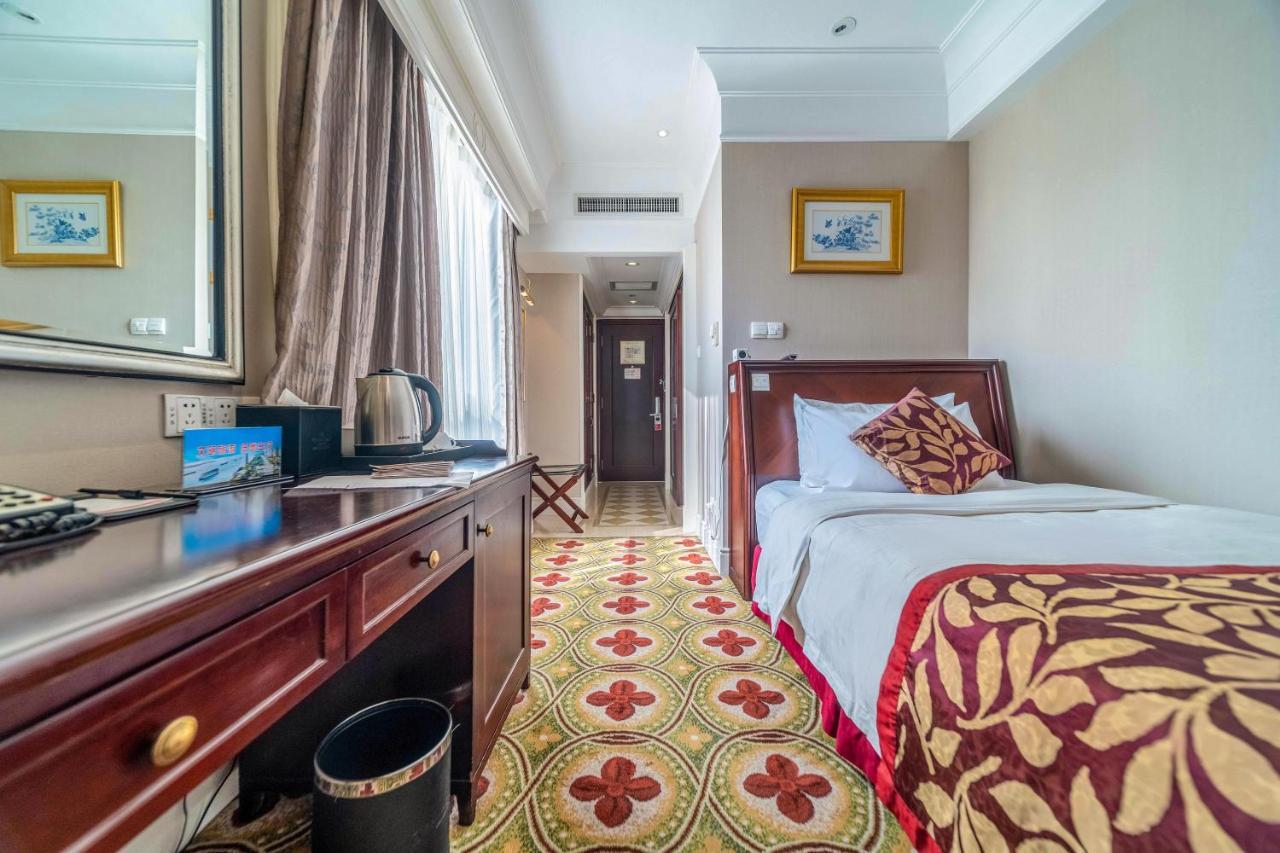 Ramada Yichang Hotel Eksteriør billede