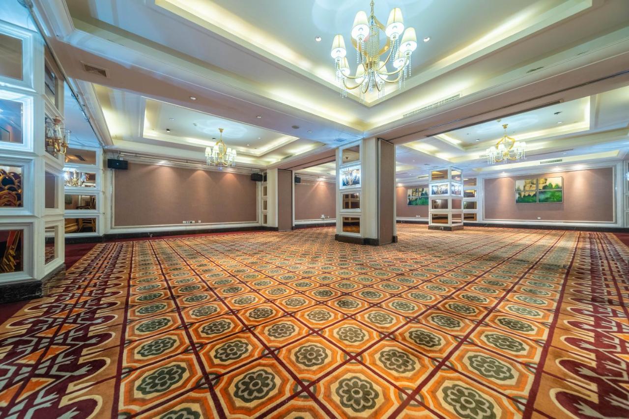 Ramada Yichang Hotel Eksteriør billede