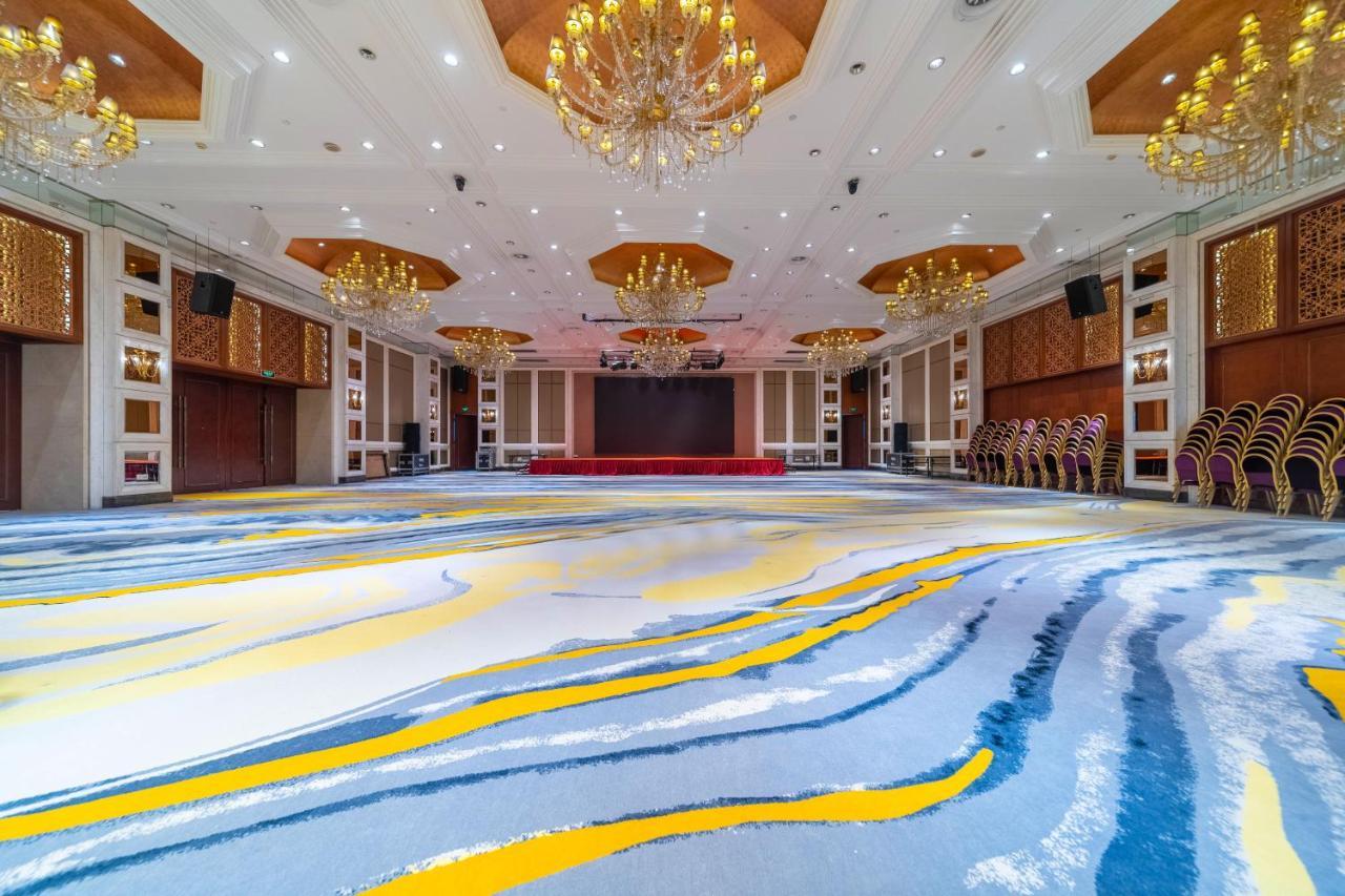 Ramada Yichang Hotel Eksteriør billede