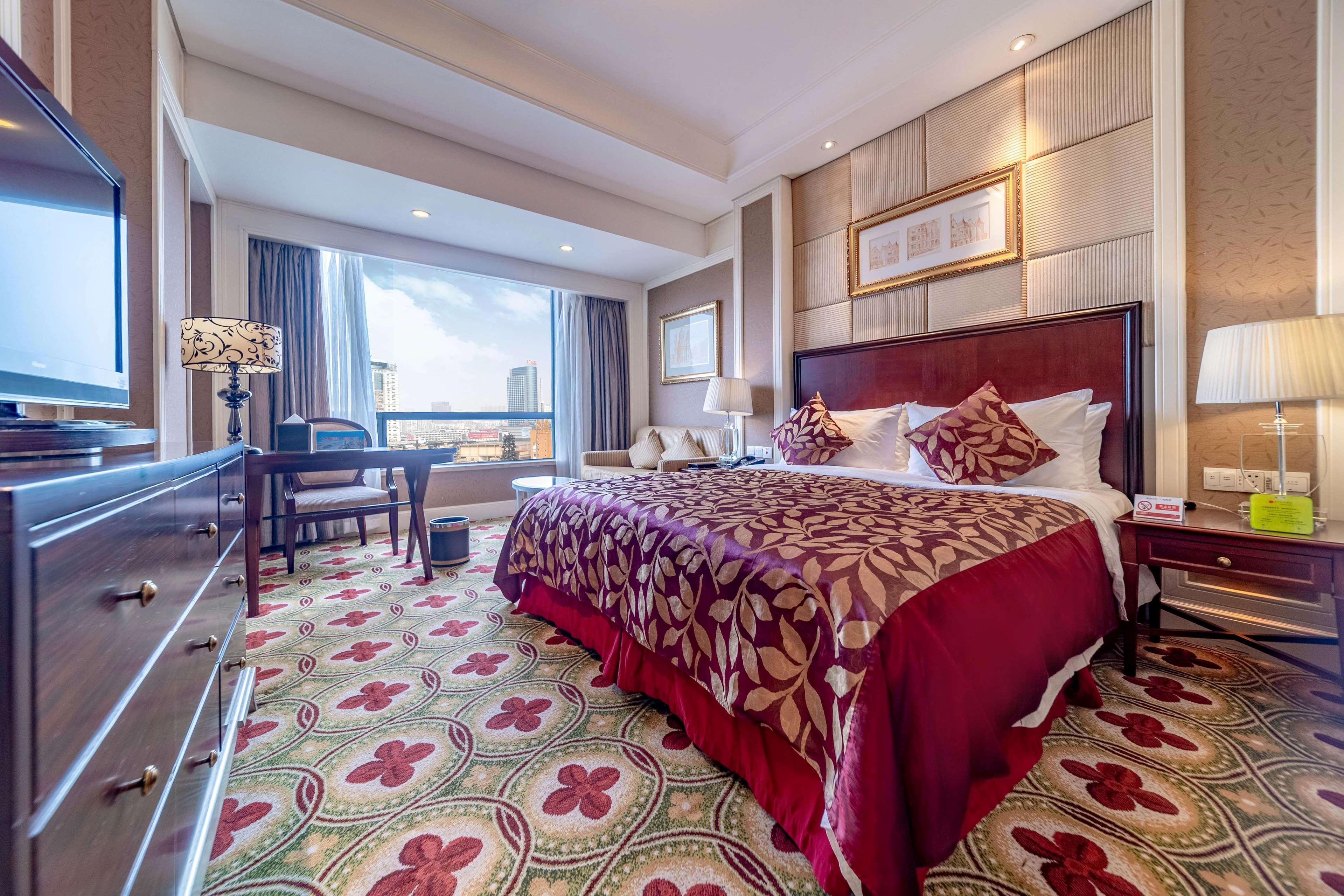 Ramada Yichang Hotel Eksteriør billede