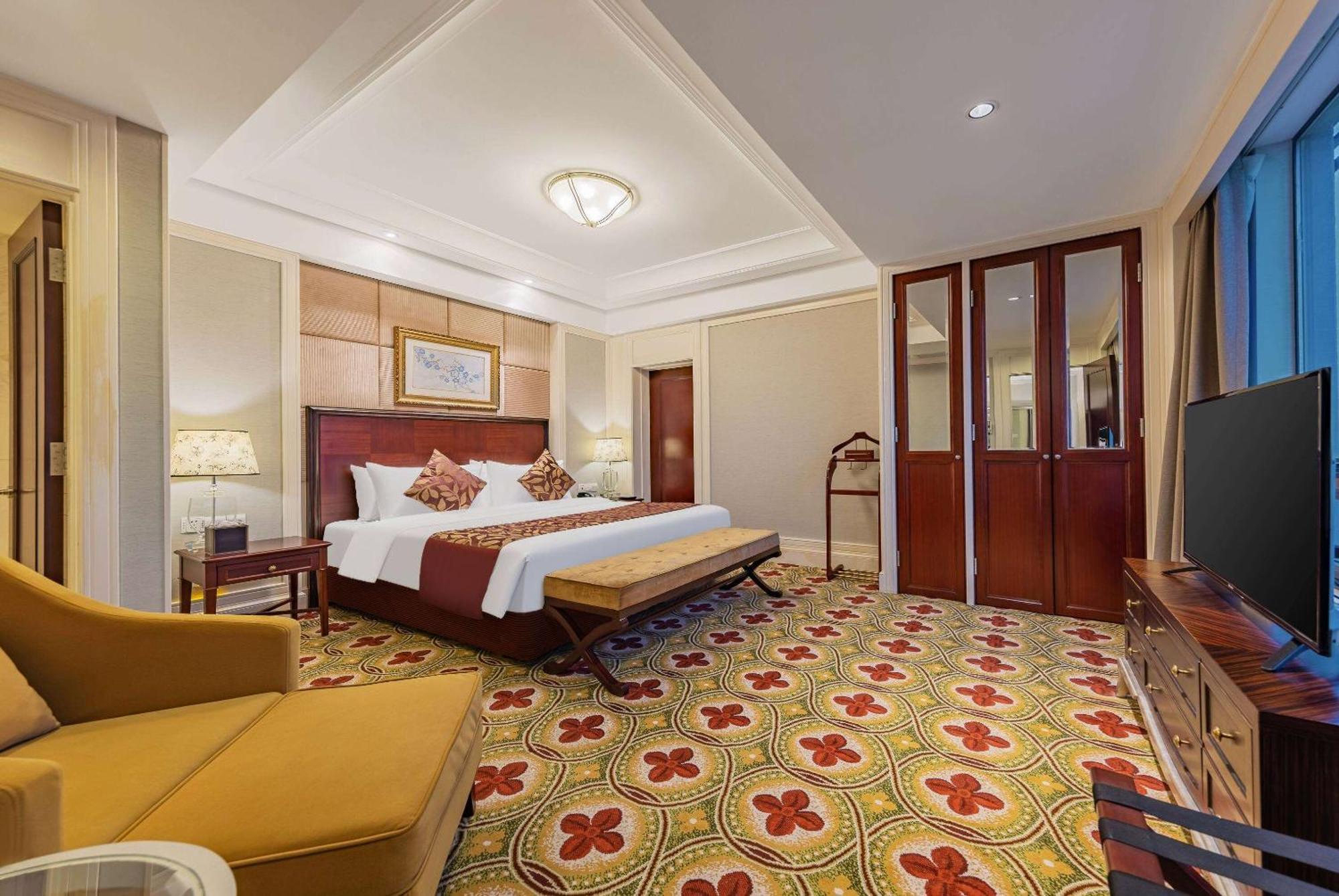 Ramada Yichang Hotel Eksteriør billede