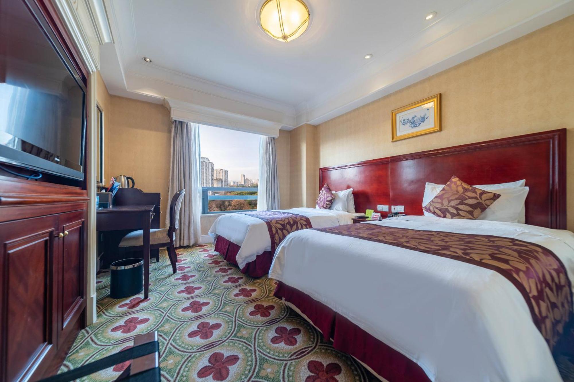 Ramada Yichang Hotel Eksteriør billede
